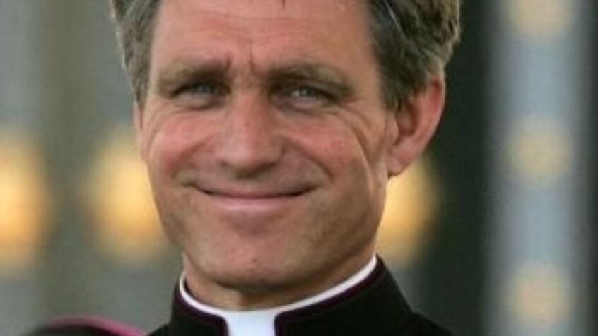 Les relations Eglise-Etat en Italie , selon Mgr Gänswein Doctorat honoris causa à Pérouse