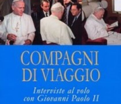 Un livre inédit d’entretiens entre Jean Paul II et la presse dans l’avion du pape