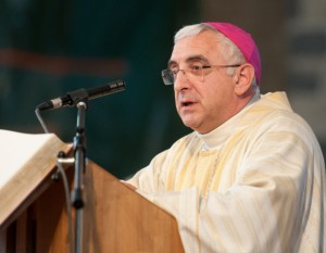 HudsijnJL_messeChrismale2011