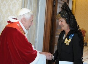 Benoît XVI & Maria Jesus Figa Lopez-Palop