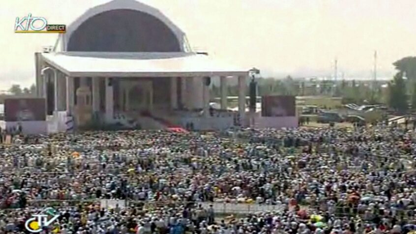 300.000 personnes pour la messe célébrée par le pape Benoît XVI à Venise
