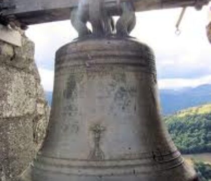 Clocher cherche… cloches