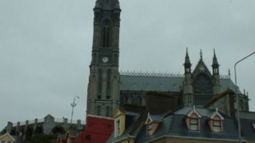 Abus sexuels en Irlande : L’archevêque Dermot Clifford présente ses excuses