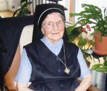 Soeur Anne-Marie : 98 ans dont 75 de vie religieuse!