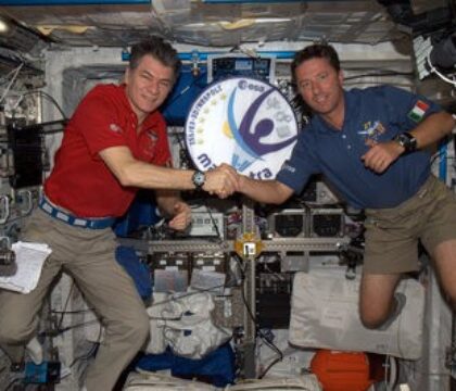 Rome: Le pape reçoit des astronautes !