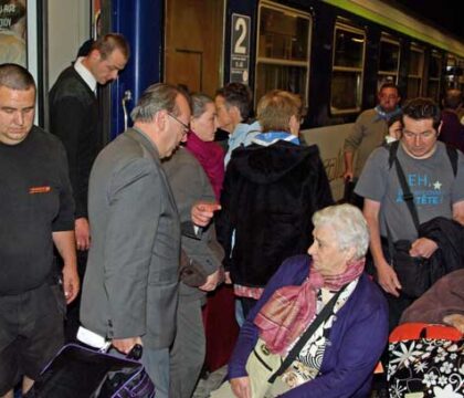 Mgr Vancottem a pris le  »train de l&rsquo;espoir »
