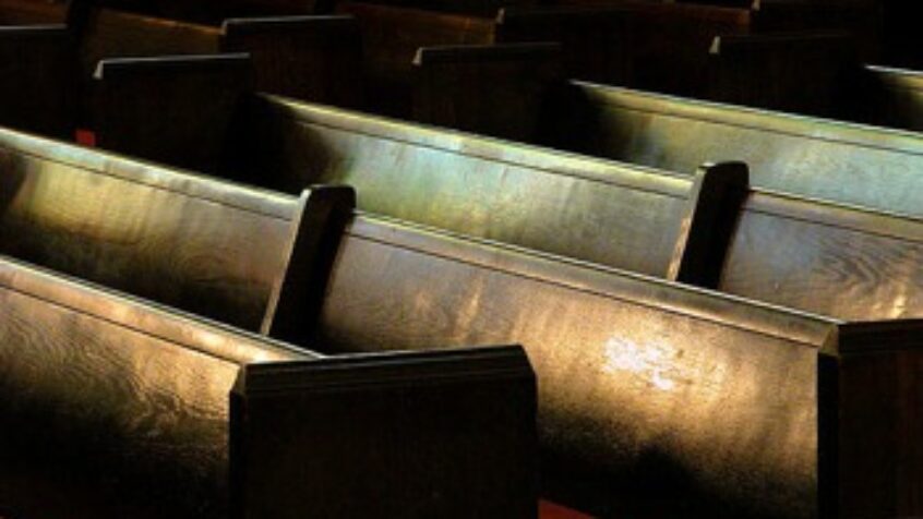 Le pape sermonne les  responsables catholiques et parle d&rsquo;une &lsquo;crise de foi&rsquo;
