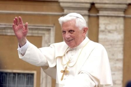 pape_bénissant_Sir_SicGennari_Kerknet
