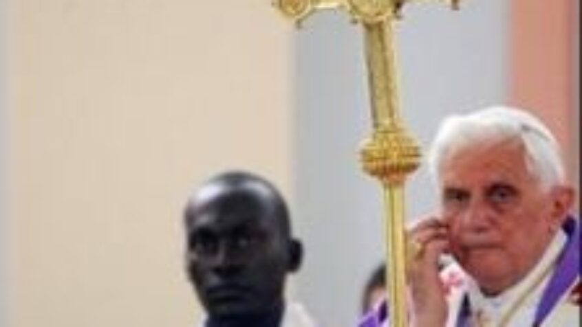 Le pape dénonce le drame des « enfants-sorciers »