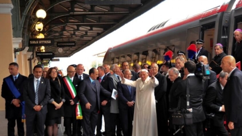 Le pape a pris le train des religions