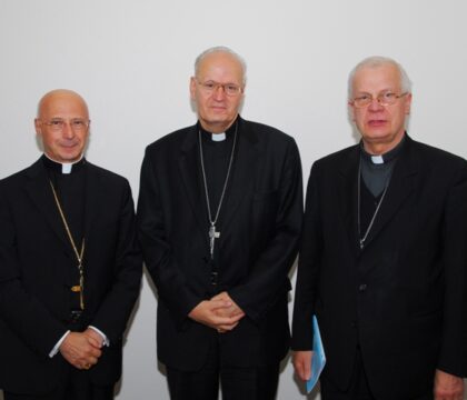 Le cardinal Peter Erdö reconduit à la tête des évêques européens