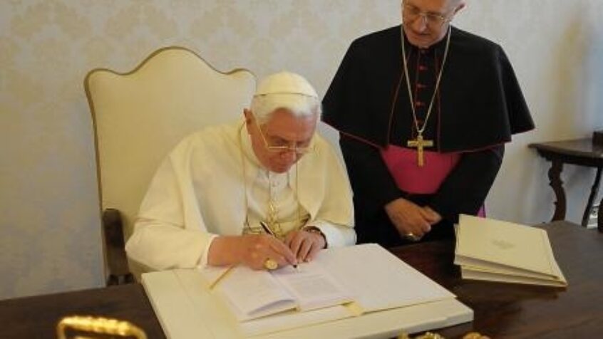 La diffusion des textes du pape doit passer par la Secrétairerie d&rsquo;Etat