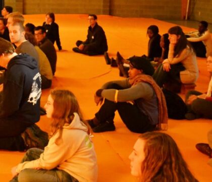 Jeunesse 2000, des jeunes pour les jeunes