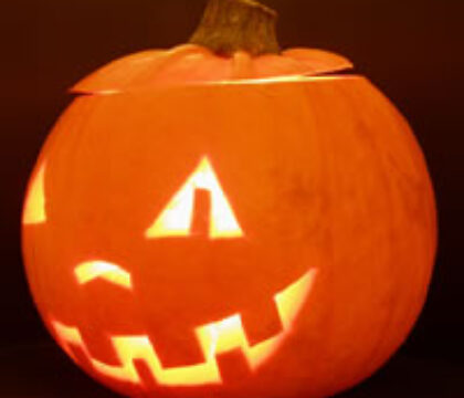 AUDIO – « Une question à la foi » : Halloween et la Toussaint