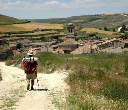 « Les Chemins de Compostelle » sous l&rsquo;objectif d&rsquo;un grand explorateur