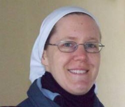 Voeux définitifs à la Communauté du Verbe de Vie: Soeur Claire-Elie