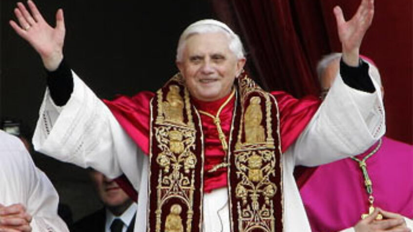 Benoît XVI s’adresse aux 11 nouveaux ambassadeurs près le Saint-Siège