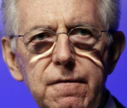 Mario Monti reçu par le pape