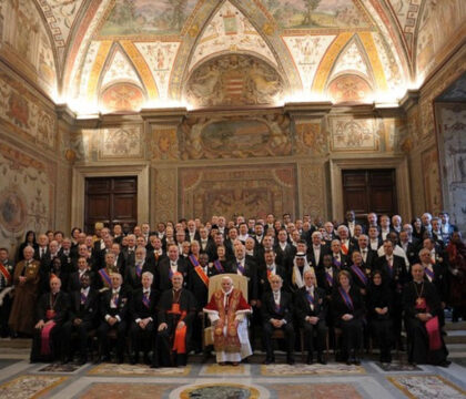 Le pape reçoit cent quinze ambassadeurs
