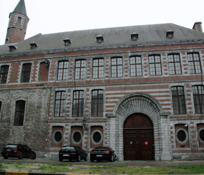 Perquisitions aux sièges des évêchés de Tournai, Namur et Liège