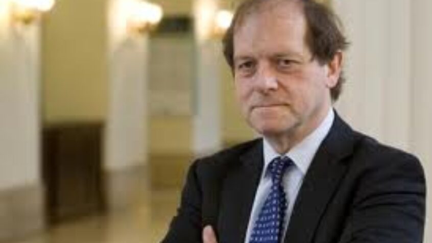 Faut-il éviter de se dire chrétien en politique ?
