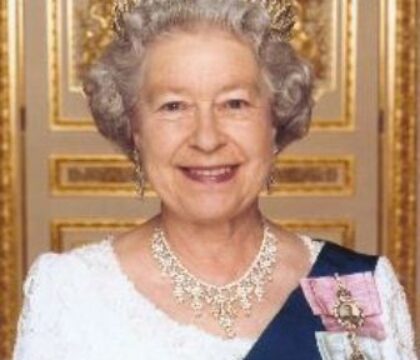 Angleterre : La reine fait l&#8217;éloge de l&#8217;Eglise et de la religion