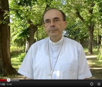 France : Mgr Barbarin hausse le ton