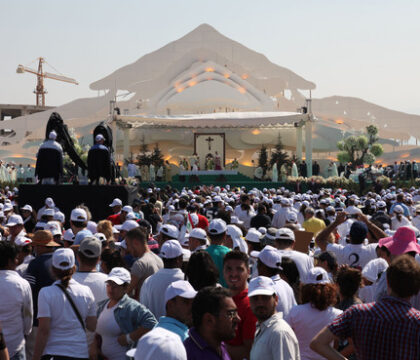 Au Liban, le Pape renouvelle son appel à la paix au Proche-Orient