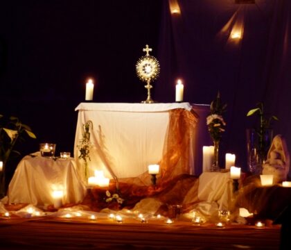 Jeunesse 2000 : 48 h de louanges