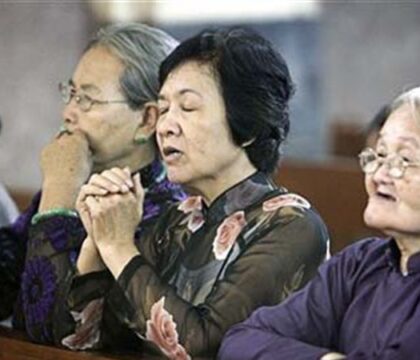 Les catholiques vietnamiens se font entendre