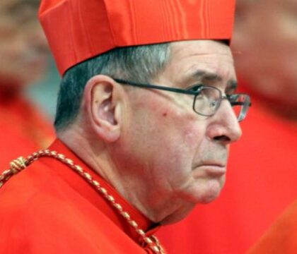 Polémique autour de la présence d&rsquo;un cardinal électeur