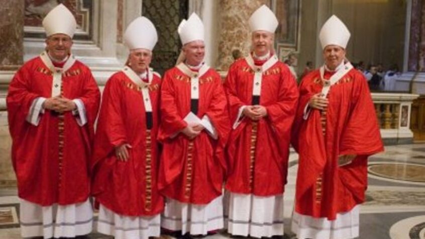 Des modifications dans les rites du début du pontificat