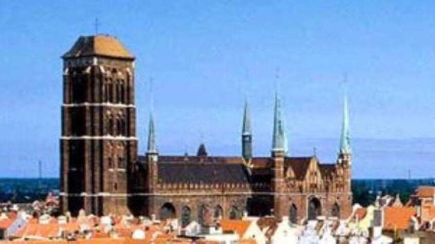 Pologne : Une cathédrale hypothéquée
