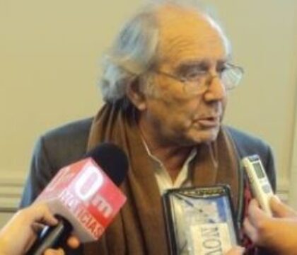 Adolfo Perez Esquivel défend le pape François