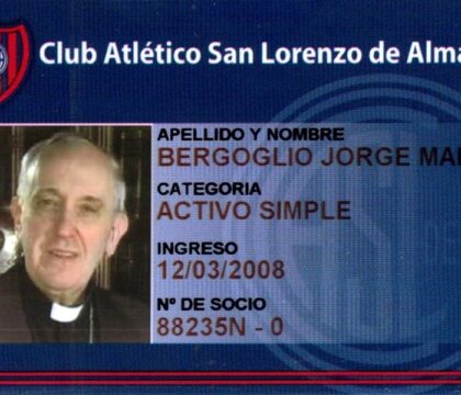 Le pape François fan de foot
