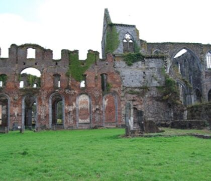 Abbaye d&rsquo;Aulne: Sur les pas de Landelin