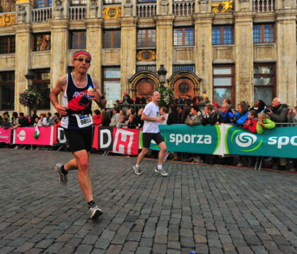 Courir pour mieux servir