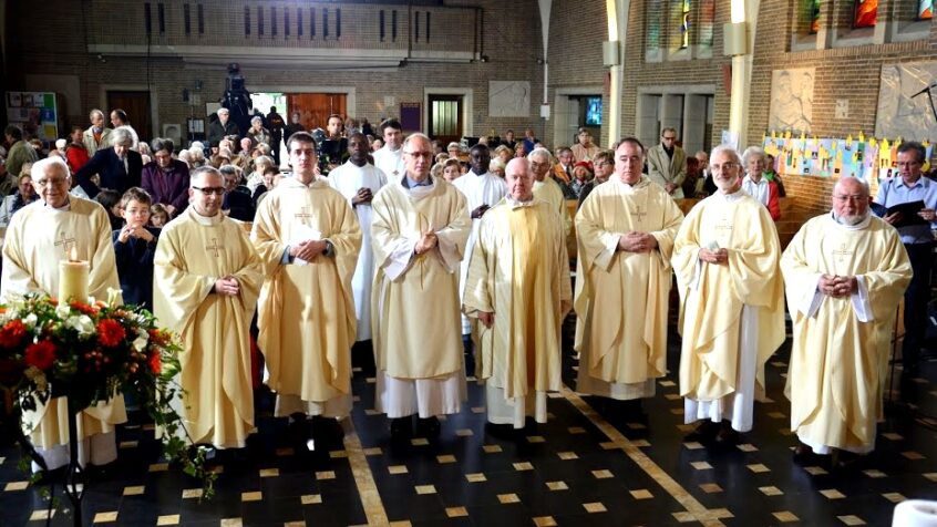 Dernière messe TV pour le curé de Sainte-Alix