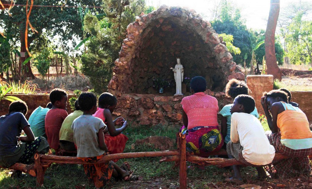 orphelines statue