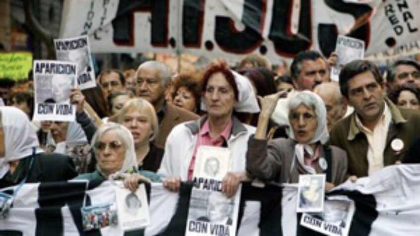 Argentine: L’Eglise s’engage à collaborer aux recherches des disparus de la dictature