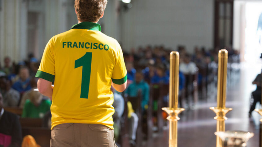 Bilan des JMJ de Rio ? Un pape adulé, une organisation critiquée…