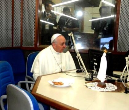 Première interview radio du pape François !