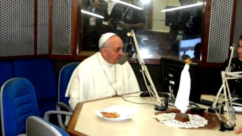 Première interview radio du pape François !
