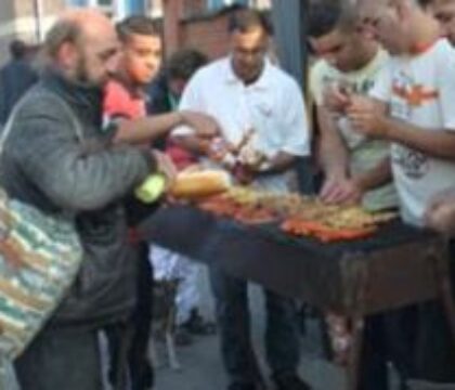Charleroi: le barbecue de la solidarité