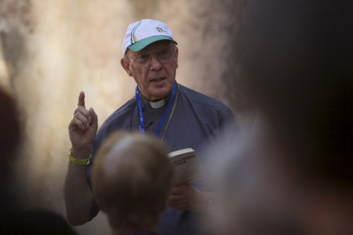 Mgr Léonard à Bethlehem avec les pèlerins de Maranatha-Conversion 