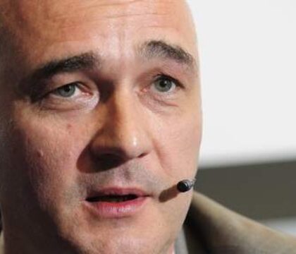 Jannie Haek prêt à réduire son salaire !