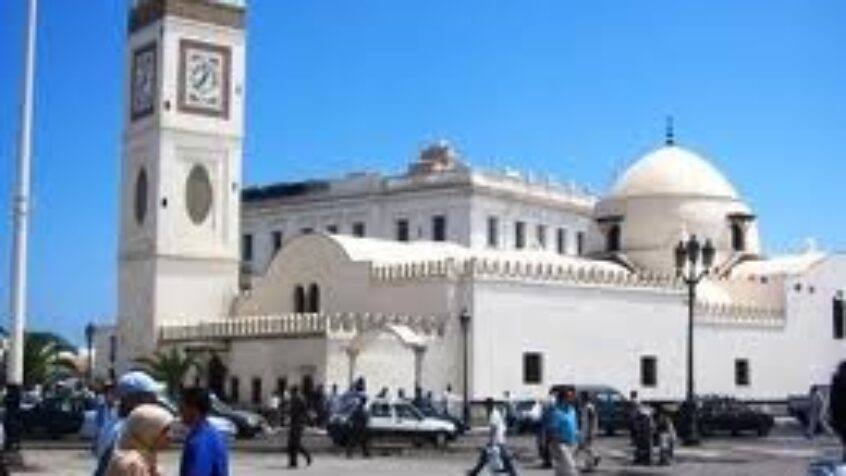 Algérie: Le gouvernement combat les prêches extrémistes