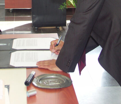 La signature des témoins de mariage: facultative ?
