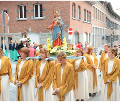 La Grande Procession de Tournai 2013… un excellent millésime selon Mgr Harpigny
