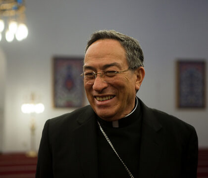 Pour le cardinal Maradiaga, le Saint-Siège a besoin d&rsquo;une congrégation pour les laïcs